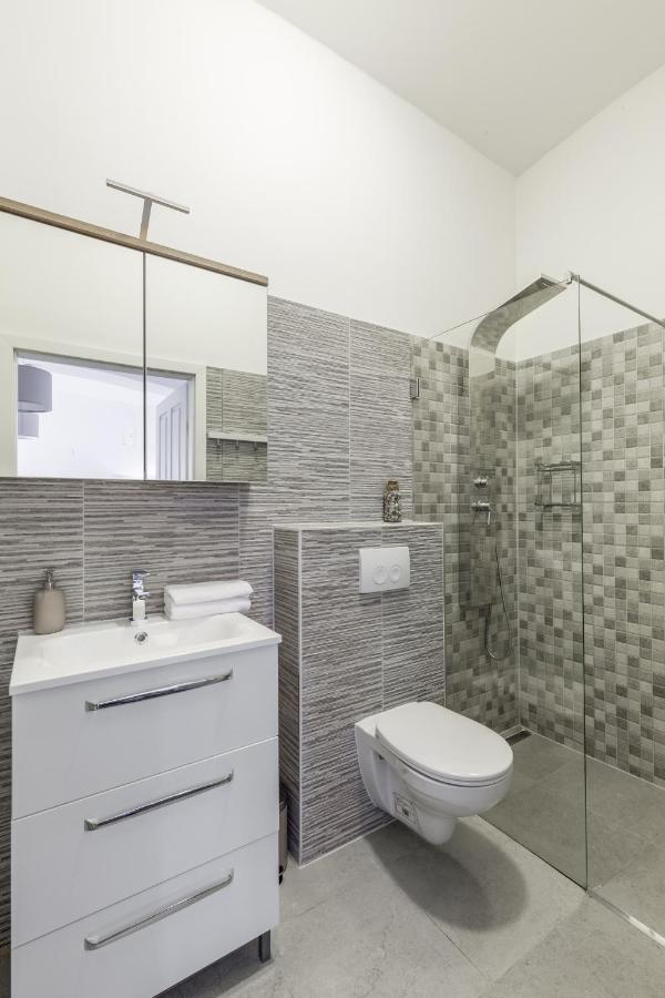 Free Parking I 458 Mbitwifi I Kingsize Bed Apartment Wina Bagian luar foto